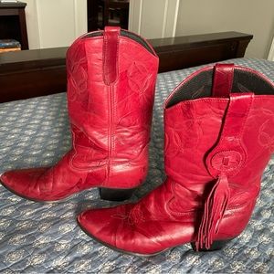 Ladies red genuine leather cowboy boot with side tassel & 1 1/2” heel. Sz 8 1/2